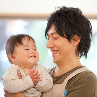 25歳のあなたへ。これからの貯"金"講座 (32) 変わりつつある日本男子 - 専業パパから共働き希望まで