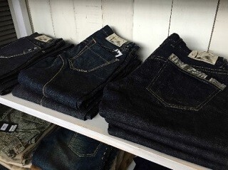 東京都・新橋で、岡山県産のジーンズなど販売する「岡山デニムフェア」開催