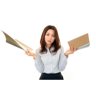 管理職が悩んでいること -「上司と部下の板ばさみ」「教育の難しさ」