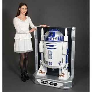『スター・ウォーズ』等身大R2-D2が省スペースインテリアに、ボイスも収録
