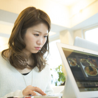 目指せ! カメラ女子 - 新人女優 伊藤歩美の挑戦 (3) はじめてのLightroom