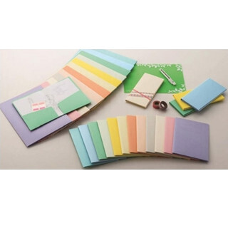 スーツ内ポケット・チケット収納サイズもある、紙製ポケットホルダー