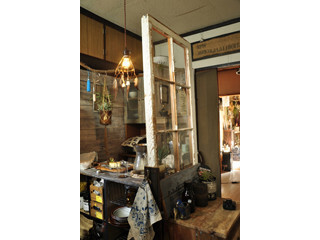 カラーボックス＆ヴィンテージグッズでキッチンをカフェスタイルに!