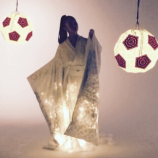 東京都・有明で「着るセメダイン」展示 - 布に多数のLEDチップを実装