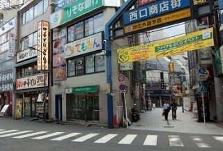 レンタルショップにゲーセン？　一人暮らしで「近くにあると便利なもの」