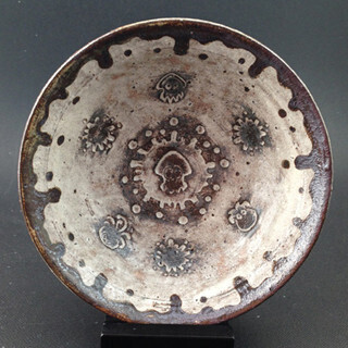 Sagakeen、スプラトゥーン柄の有田焼皿限定販売 - 25枚限定の"唐津焼"も