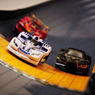 新感覚レーシングホビー『ゲキドライヴ』体験会を実施、「次世代ワールドホビーフェア」バンダイブース