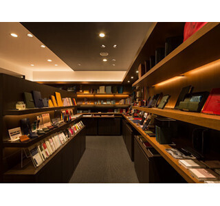 大阪・なんばにバングラデシュ産牛革ビジネスアイテム専門店がオープン