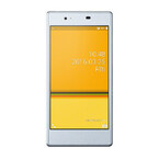 KDDI、タブレットと連携可能なauオリジナルスマホ「Qua phone」5日発売