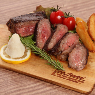 埼玉県所沢市で1日限定ステーキ500円! ドリンクバーでアルコール飲み放題も