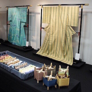 東京都・新橋で、綴れ織・絣織・型染め等の伝統技法による染織作品の展示会