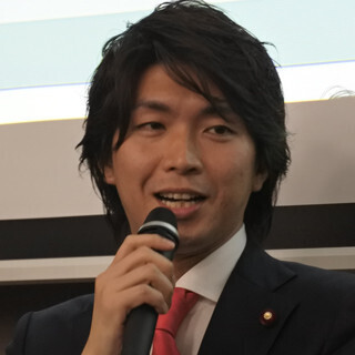 宮崎議員の不倫・議員辞職、「男性の育休取得に悪影響」を懸念する声が続出