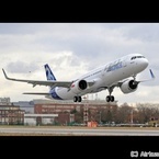 エアバス、最新旅客機「A321neo」の初飛行に成功 - 今年末に納入開始予定