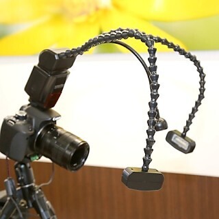 CP+2016 - 2倍マクロ撮影ができるマニュアルレンズと二股フラッシュ