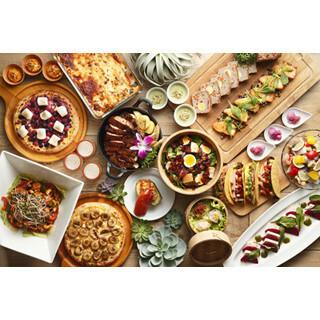 京都府のホテルで「カリフォルニアビュッフェ」 - スーパーフードの料理も