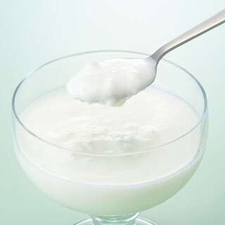 少数派ながら効果期待の花粉症対策とは - 「鼻にリップ」「乳酸菌飲料」