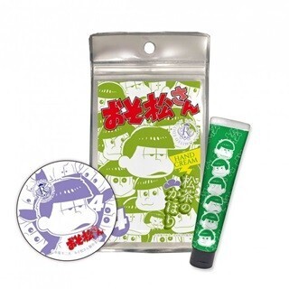 "松茶"の香りが楽しめる『おそ松さん』ミラー付ハンドクリーム6種が5月発売