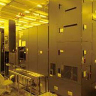 産総研ら、フォトリソグラフィ法で100万以上のQ値を持つ光ナノ共振器を作製