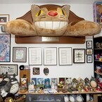 巨大なネコバスにトトロ! ジブリ愛あふれるジョン･ラセターの部屋を見学