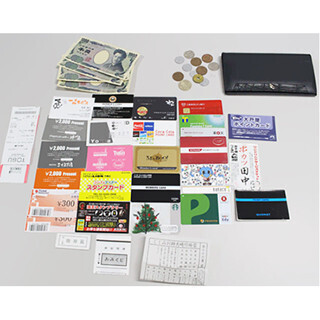 あなたの財布見せてください (5) 映画『007』で憧れたブランドの財布