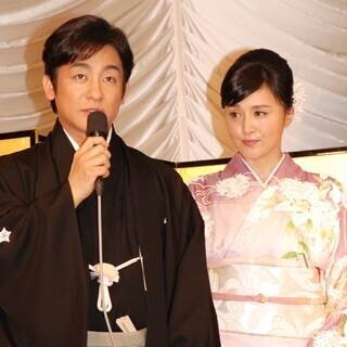 藤原紀香、結婚会見で見せた"梨園妻"の顔「一番大事なのは夫の仕事」