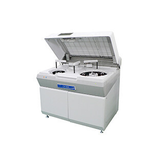 古野電気、病院・検査センター向けの生化学自動分析装置を開発