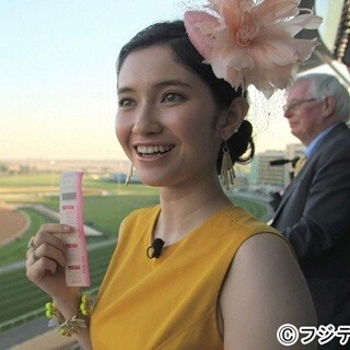 市川紗椰、ドバイのメトロや競馬初体験 - 女性タレントの旅番組が月1で開始
