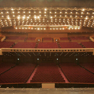 日本ミュージカルの聖地「帝国劇場」とは? - 二度と同じものは作れない、演劇のための大劇場に迫る