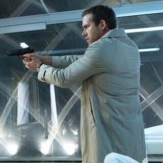 ライアン･レイノルズが特殊部隊の軍人に転生! 主演最新作、9月に公開