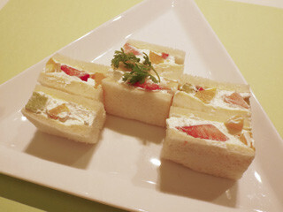 新しい糖質の摂り方「スローオン」を取り入れたティーパーティーが開催