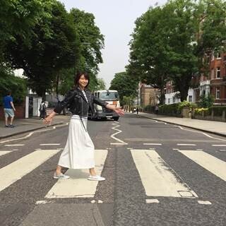 森高千里、ビートルズゆかりの地へ英国探訪「まさかのハプニングも」