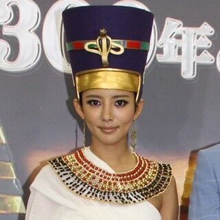 夏菜、&quot;エジプト伝説の王妃&quot;役衣装に大照れ「光栄だけど恥ずかしい」