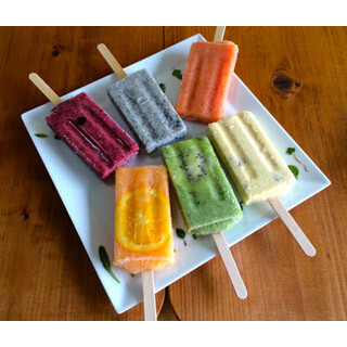 野菜やフルーツを使ったカラフルな「スムージーアイスバー」発売