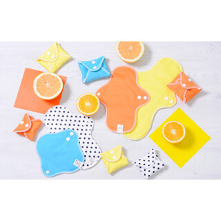 夏の生理中もムレ知らず? サマーカラーの布ナプキンセット3種発売