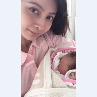 加藤夏希、第1子女児出産を報告「感動ー!」 - &quot;七夕ガール&quot;写真も公開