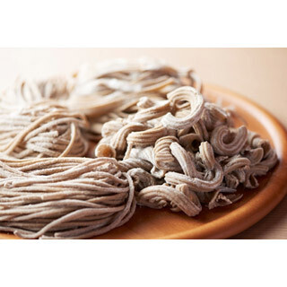 そば粉を使用したグルテンフリーの生パスタに「冷製カッペリーニ」新登場