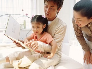 「育休」の期間はどのくらいが理想的？　社会人の男女に聞いた育児のホンネ