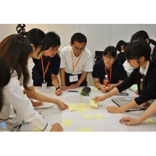 岩崎恭子も登場する、女性の健康を考える高校生シンポジウム開催