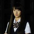 波瑠、『ON』でロングヘア&制服の女子高生姿 - ナイフの入手経緯が明らかに
