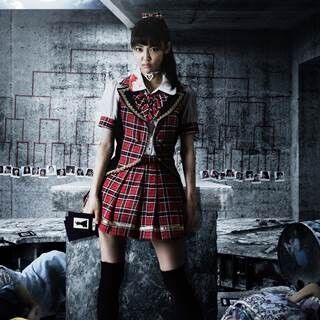 山谷花純、初主演映画で血まみれに…アイドルたちの狂気捉える予告映像公開