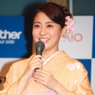 小林麻央、がん闘病について書くと宣言「活用してくれる方がいたらと願い」