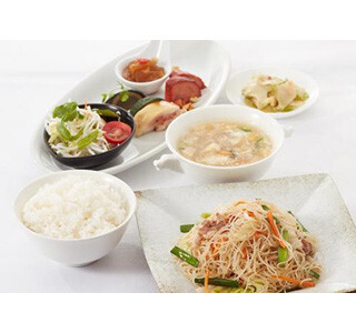 グルテンフリーのビーフンを使った料理を提供するダイニングが六本木に登場