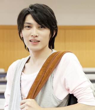 日本の雑誌モデルの体形に外国人が苦言 - 「細すぎ」「男性が弱々しい」