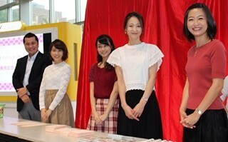 テレ朝アナウンサーがカレンダー手渡し販売会に参加、新潟･山口からも来場