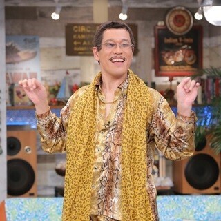 二宮和也、ピコ太郎の衣装で"ニノ太郎"に変身! 正しい「PPAP」を学ぶ