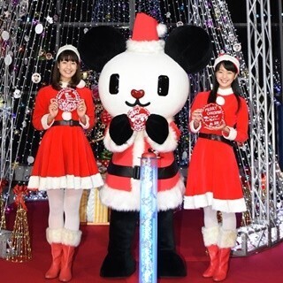 テレ朝･紀真耶&桝田沙也香アナ、巨大ツリー点灯式にサンタ衣装で登場