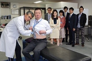 島崎遥香を容疑者が襲撃! かばった古田新太が…『ナシゴレン課』最終話