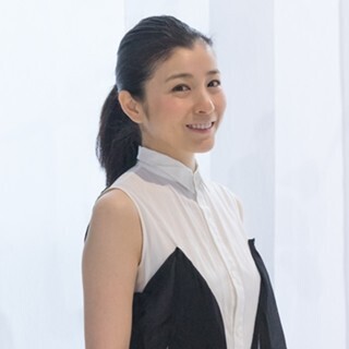 書家の中塚翠涛、パリ作品展でW受賞の快挙! 一期一会を墨･映像･彫刻で表現