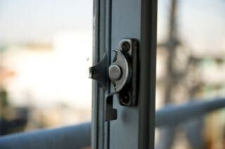 これくらいはしておこう！　「家での防犯対策」とは？