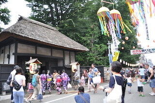 東京都・世田谷代官屋敷で「せたがやホタル祭りとサギ草市」を開催